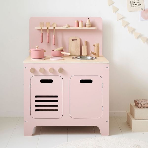 Kinderkeuken in roze van hout houten speelgoed van Petite Amélie